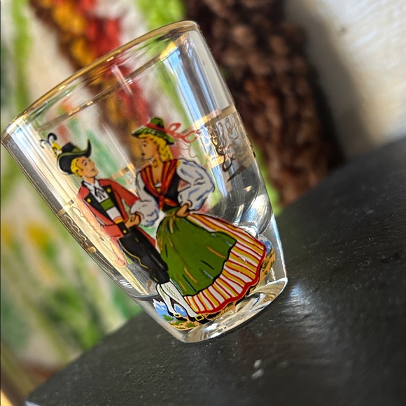 Vintage Folk Art Shot Glasses - Picture 5 of 13